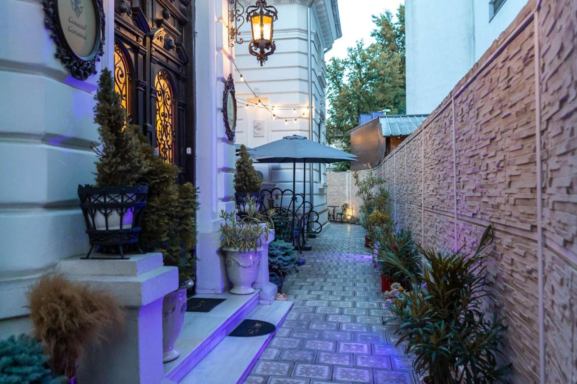 Conacul Coroanei Luxury Boutique Hotel Бухарест Екстер'єр фото