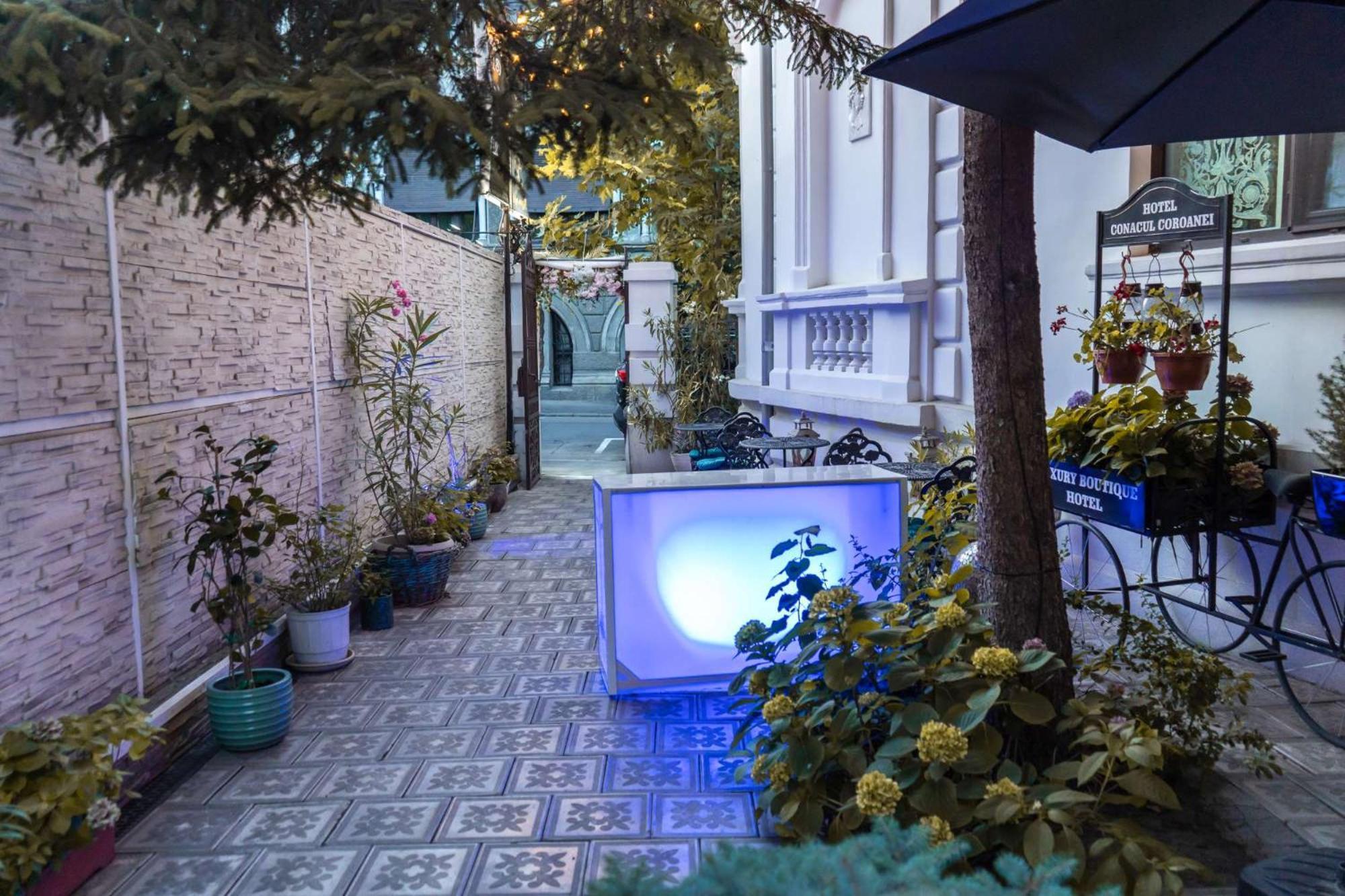 Conacul Coroanei Luxury Boutique Hotel Бухарест Екстер'єр фото