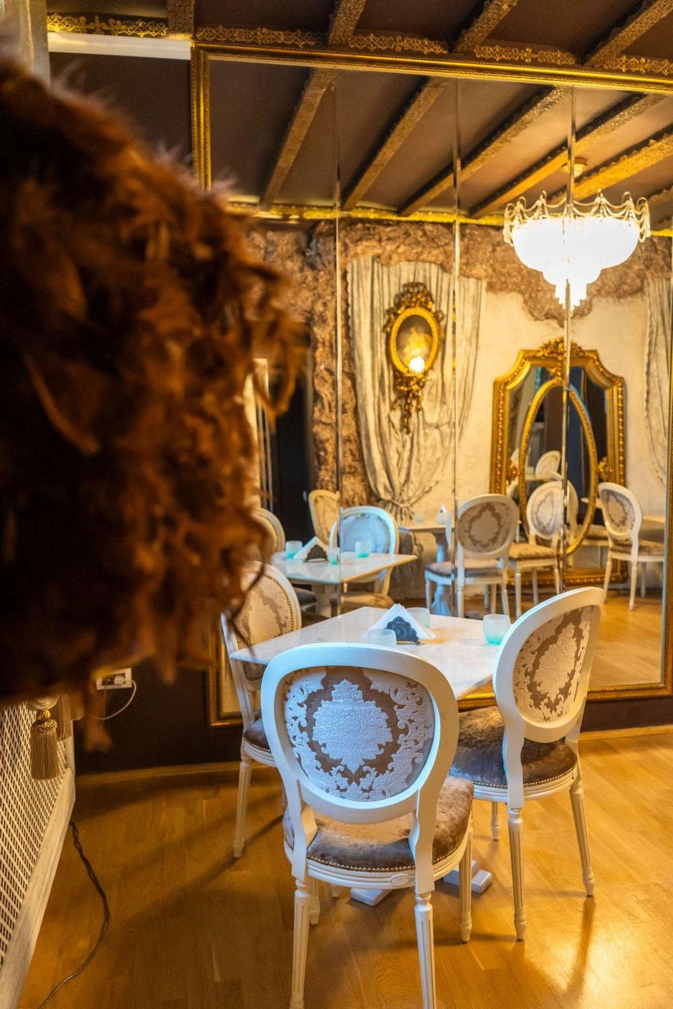 Conacul Coroanei Luxury Boutique Hotel Бухарест Екстер'єр фото