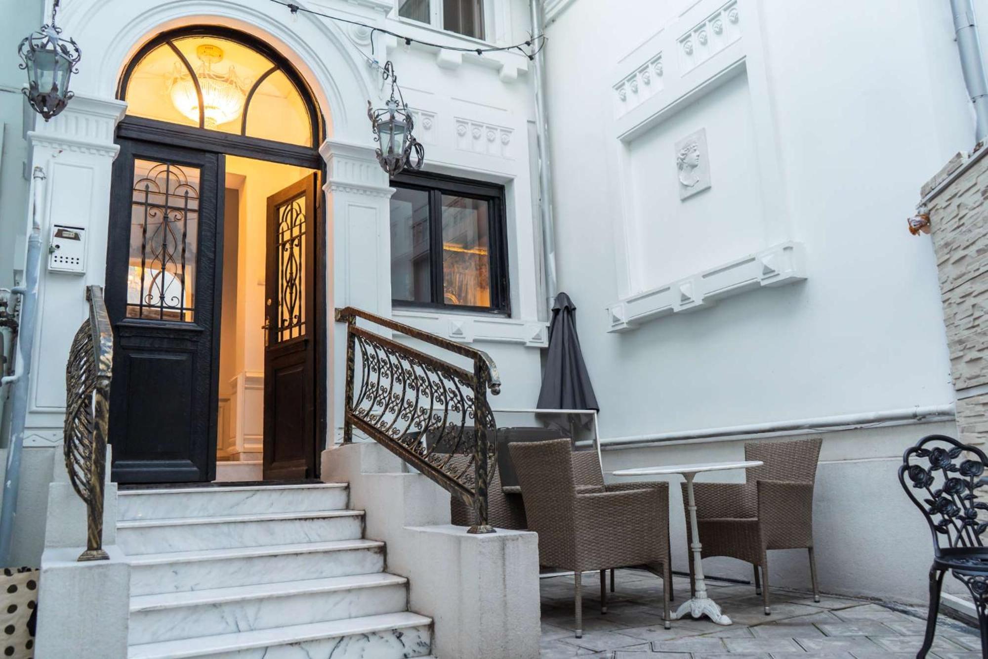Conacul Coroanei Luxury Boutique Hotel Бухарест Екстер'єр фото