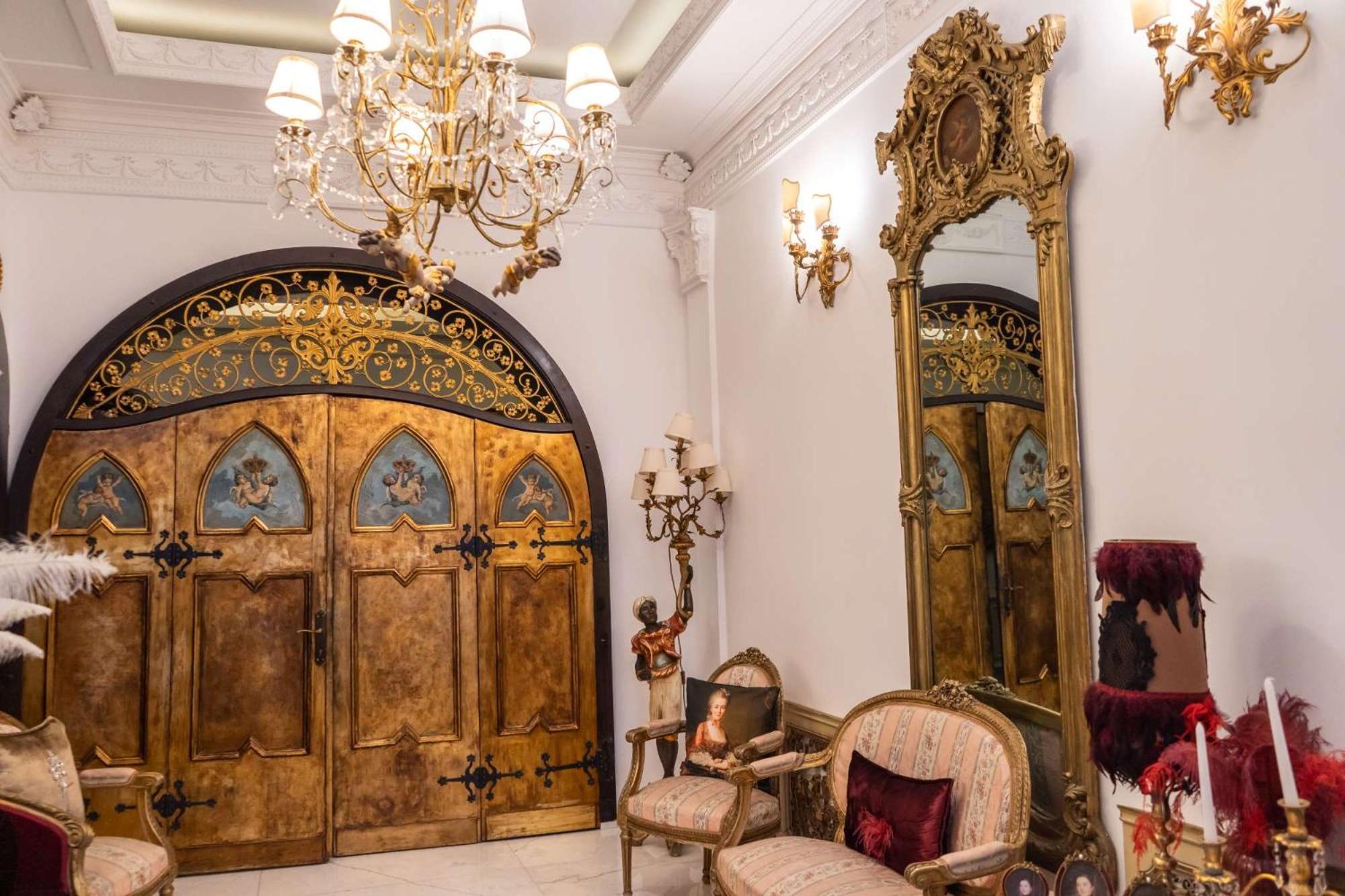 Conacul Coroanei Luxury Boutique Hotel Бухарест Екстер'єр фото