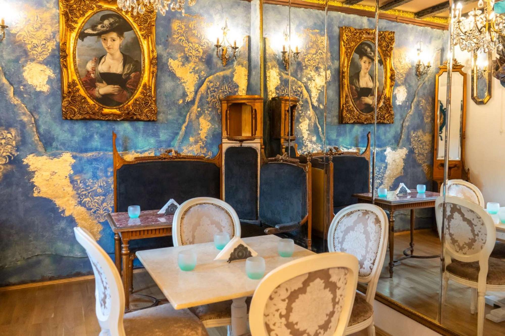 Conacul Coroanei Luxury Boutique Hotel Бухарест Екстер'єр фото