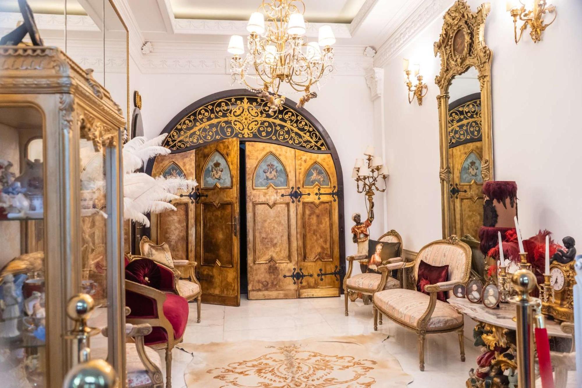 Conacul Coroanei Luxury Boutique Hotel Бухарест Екстер'єр фото